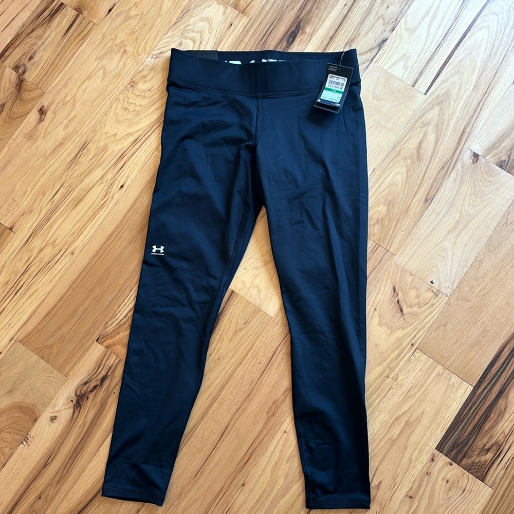 NWT Under Armour compression leggings